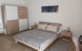 Studio Apartman Dori