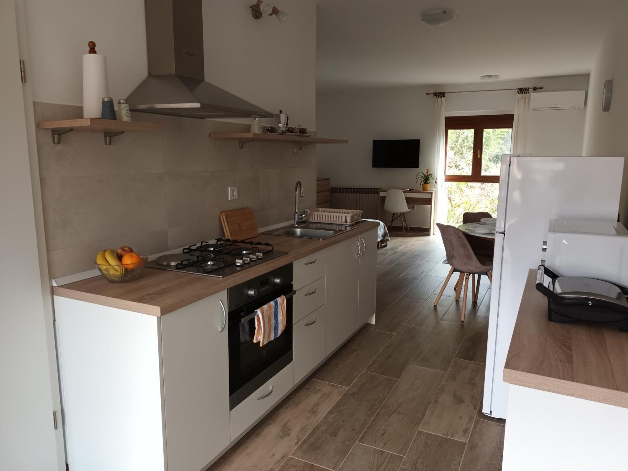 Studio Apartman Dori Pola Esterno foto