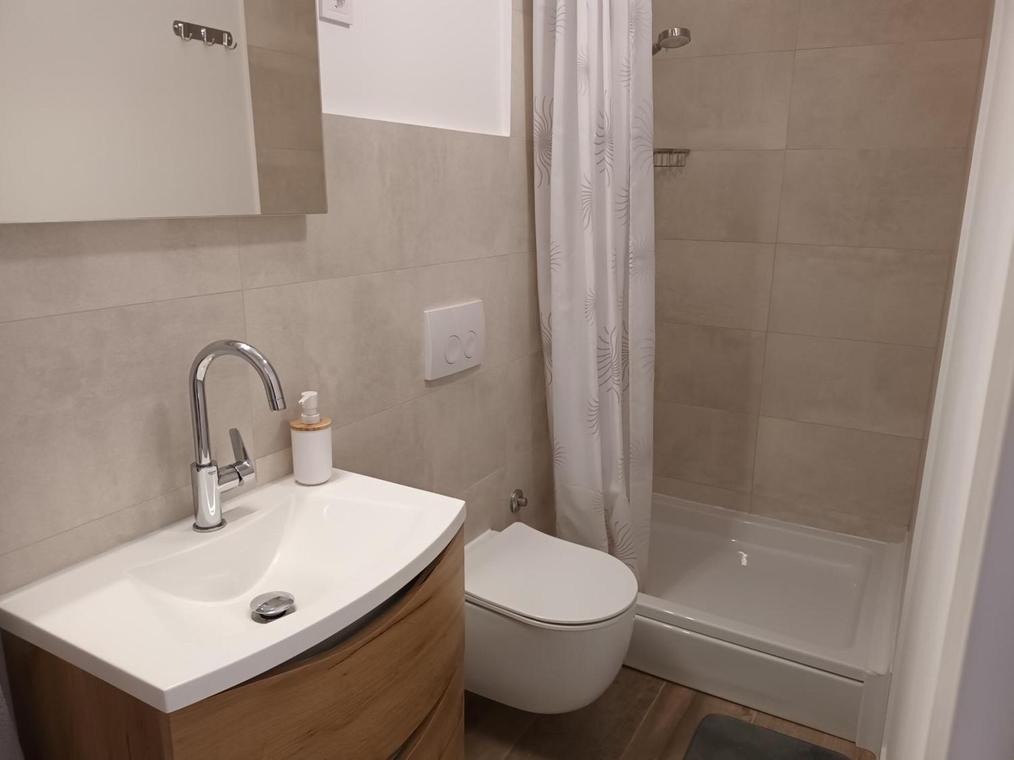 Studio Apartman Dori Pola Esterno foto