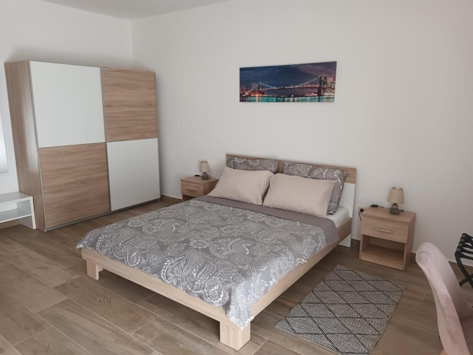 Studio Apartman Dori Pola Esterno foto